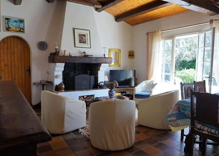 Hébergement de vacances Maison Spacieuse 300m De La Avec Jardin Clos, Proche Commerces Et Secteur Calme - 8 Pers - Fr-1-224b-126 La Guérinière